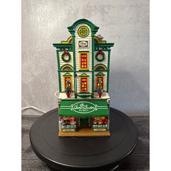Dept 56 The Secret Garden Florist - Picture 2 of 8